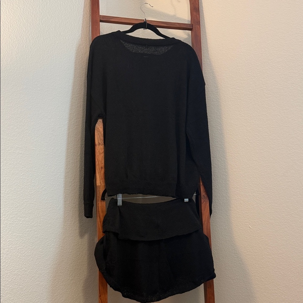 Women’s Beachy Knit Cardigan and Skort Coordinated 2 Pc Set Black Size LG NWOT - Picture 4 of 8